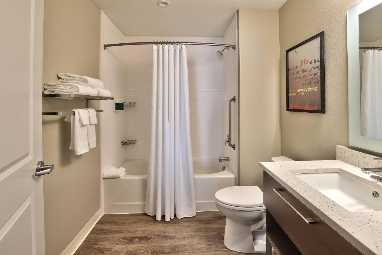Towneplace Suites By Marriott Albuquerque Old Town Exterior photo