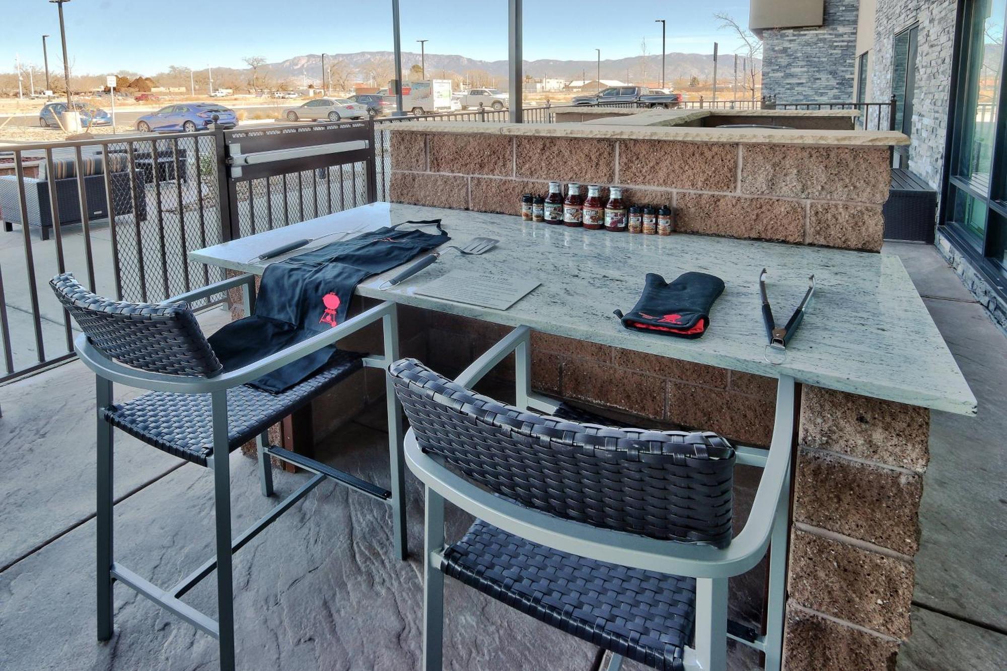 Towneplace Suites By Marriott Albuquerque Old Town Exterior photo